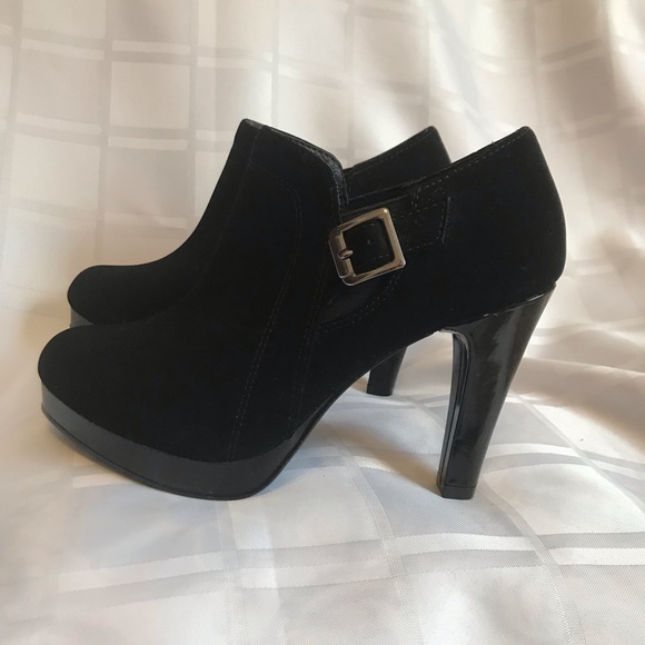 COPY - Beautiful high heeled ankle boots - Picture 1 of 7